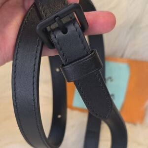 BNEW UNUSED Louis Vuitton Black 5 hole Leather Adjustable Bag Crosabody Strap